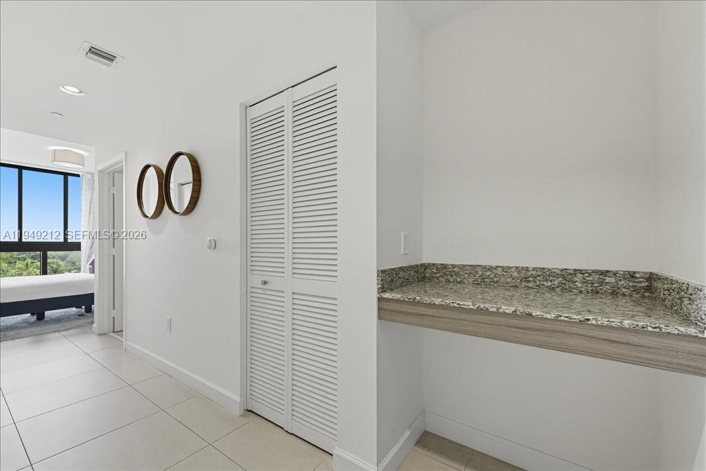 5350 PARK CONDO - Residential Lease
