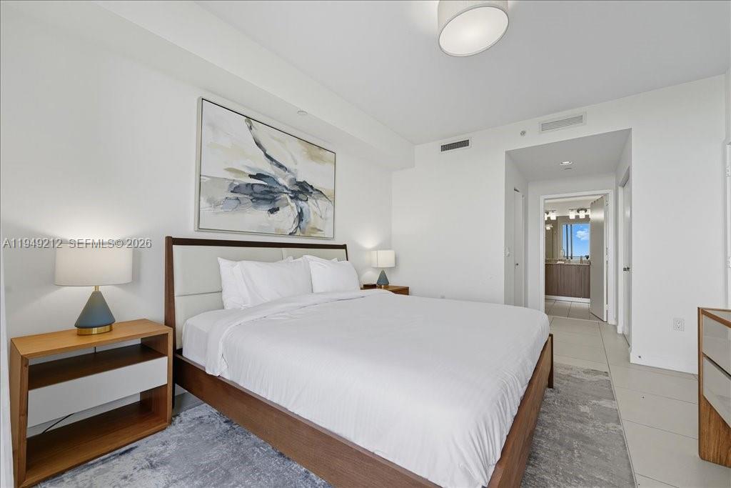 5350 PARK CONDO - Residential Lease