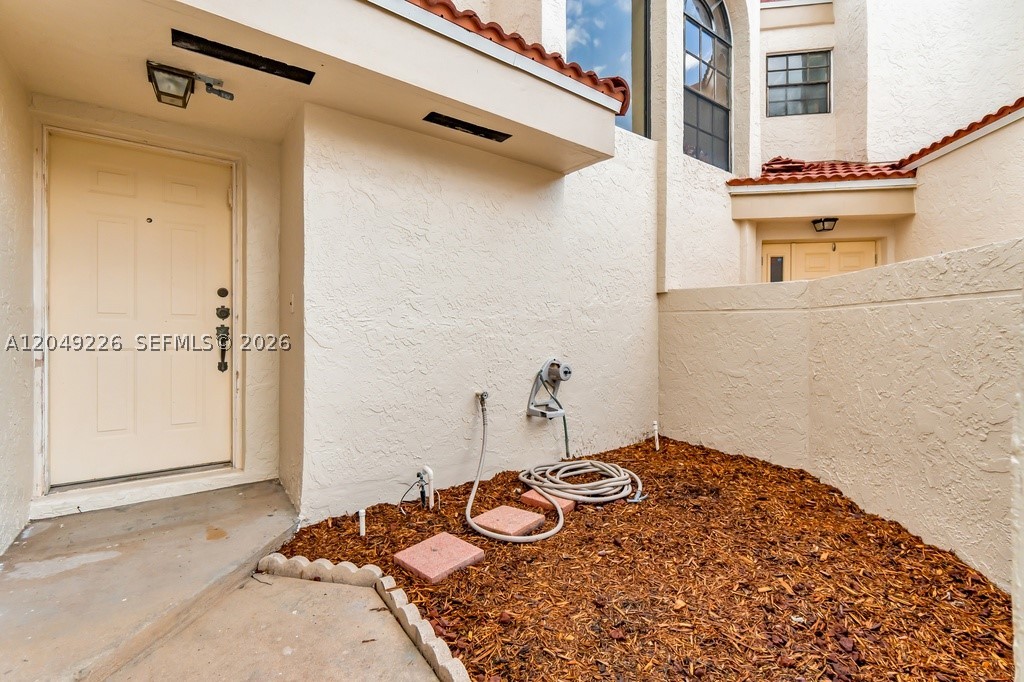 EMERALD OAKS 22 CONDO - Residential