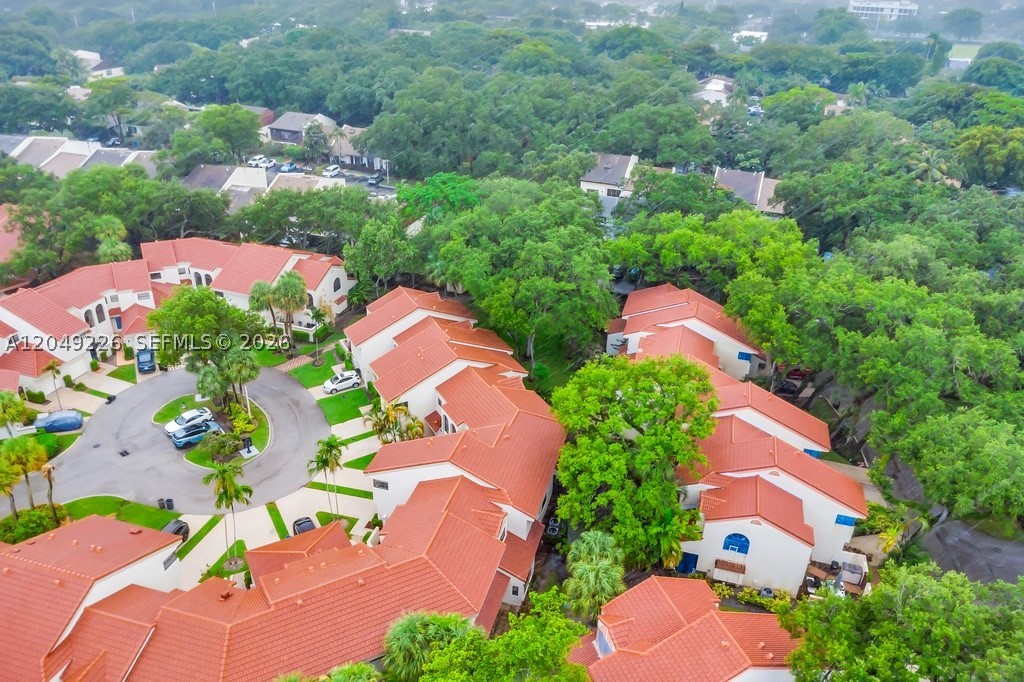 EMERALD OAKS 22 CONDO - Residential