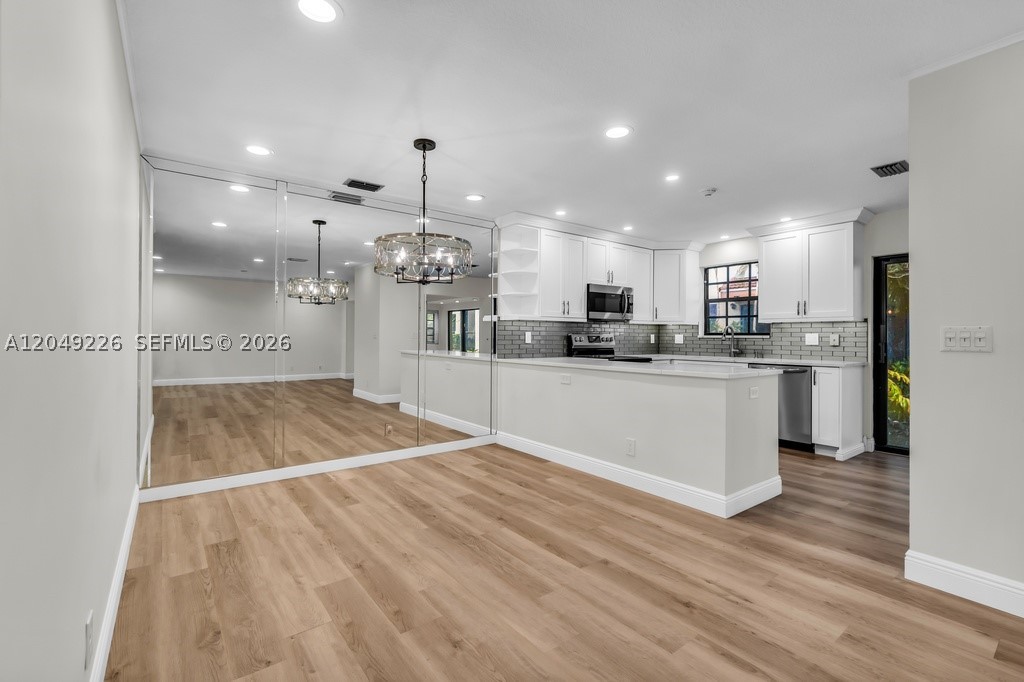 EMERALD OAKS 22 CONDO - Residential