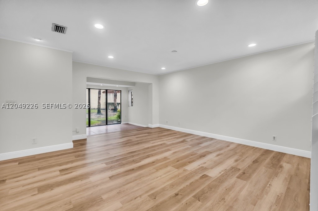 EMERALD OAKS 22 CONDO - Residential