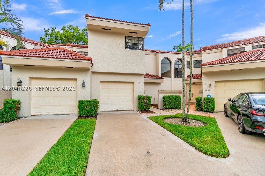 EMERALD OAKS 22 CONDO - Residential