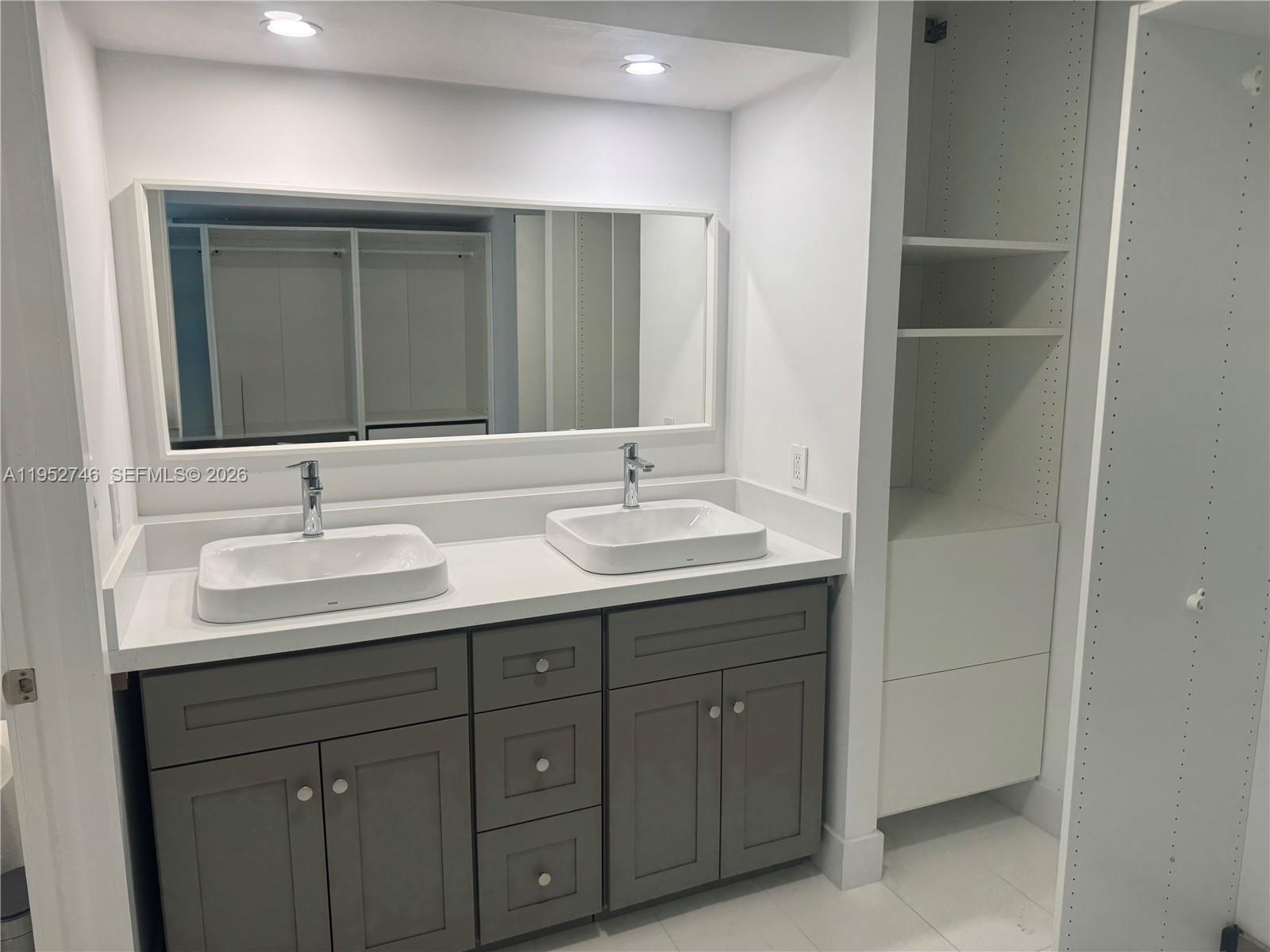 WATERVIEW CONDO - Residential