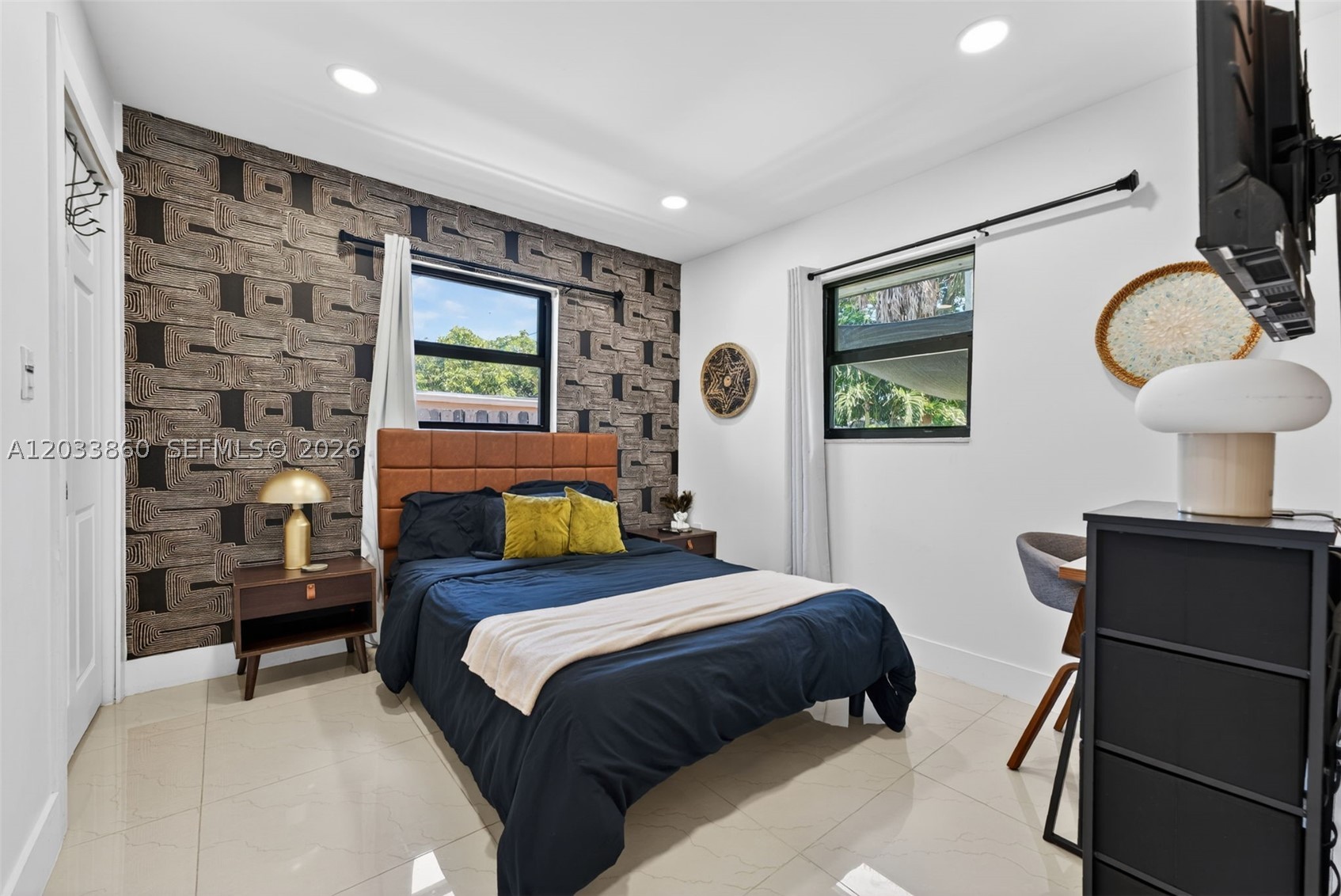 COLLIER MANOR - Residential