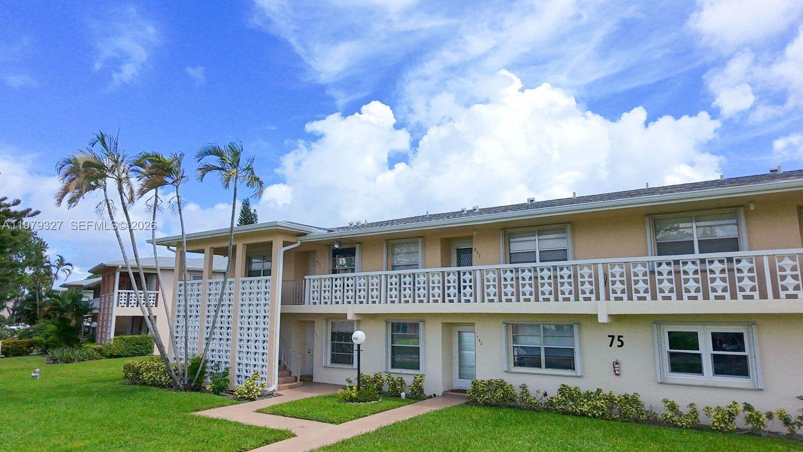 PINES OF DELRAY NORTH CON - Residential