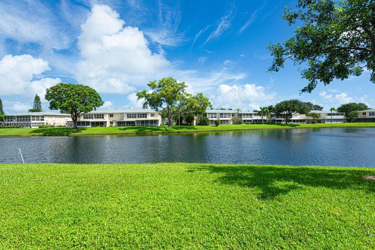 PINES OF DELRAY NORTH CON - Residential