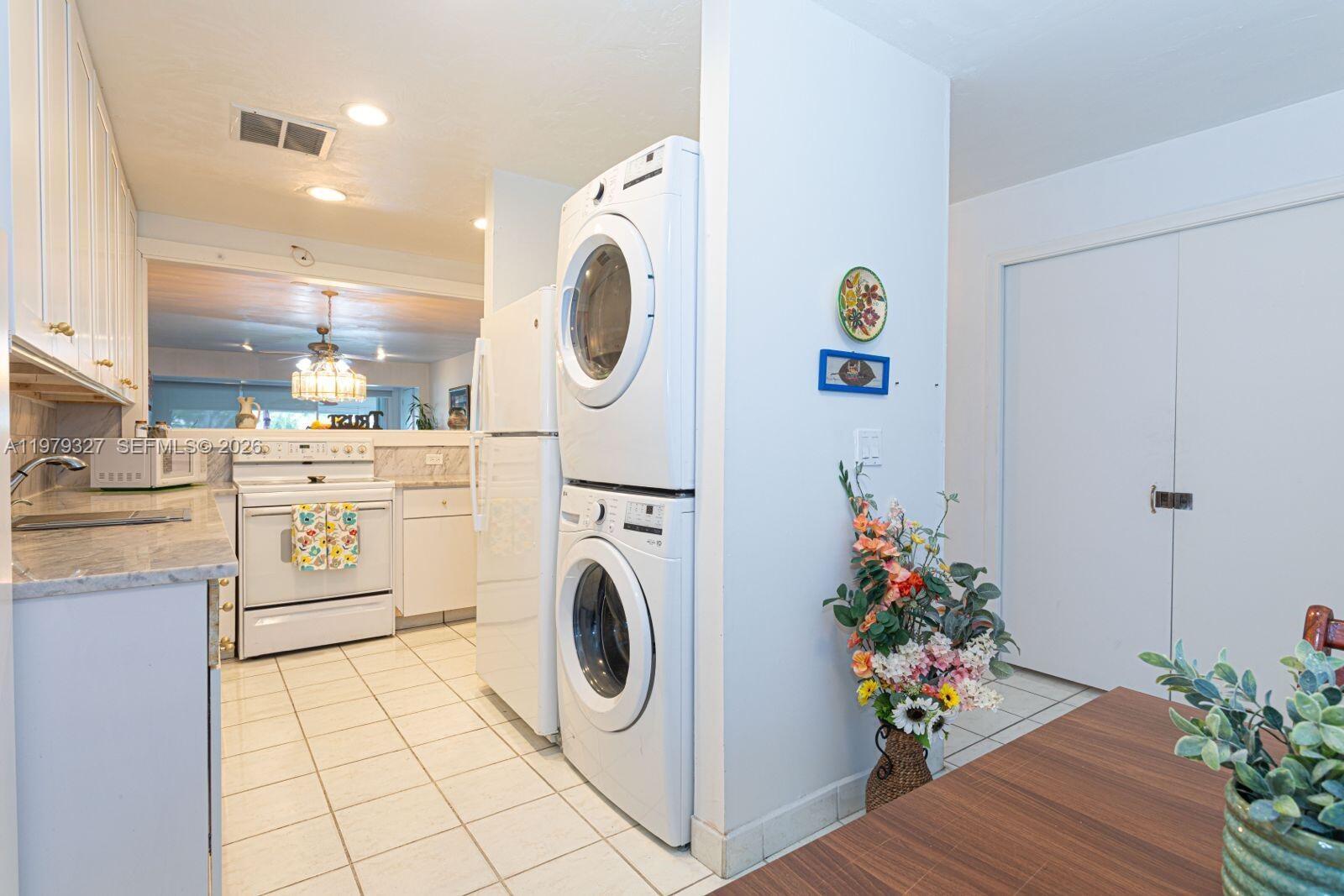 PINES OF DELRAY NORTH CON - Residential