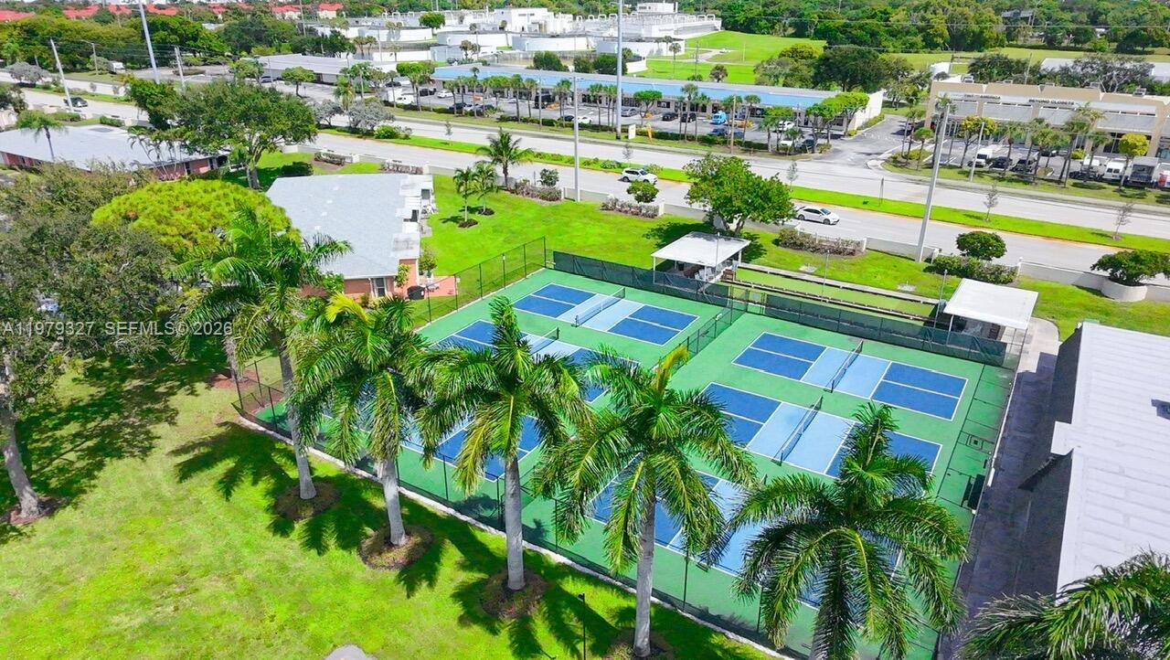 PINES OF DELRAY NORTH CON - Residential