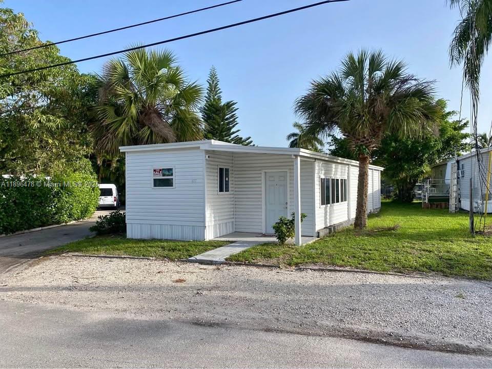 Great manufactured home that was renovated within the 2 years. Property has been well taken care of by current owner. Newer appliances including stainless steel refrigerator and washer/dryer . Excellent location within 3 minutes of 95 and 15 minutes from closest beach. The community includes a swimming pool and canal as well. 

Monthly lot fee is $840. Limit of 2 cars per home. Buyer must be 50+ years old and any other resident must be at least 14 years old.