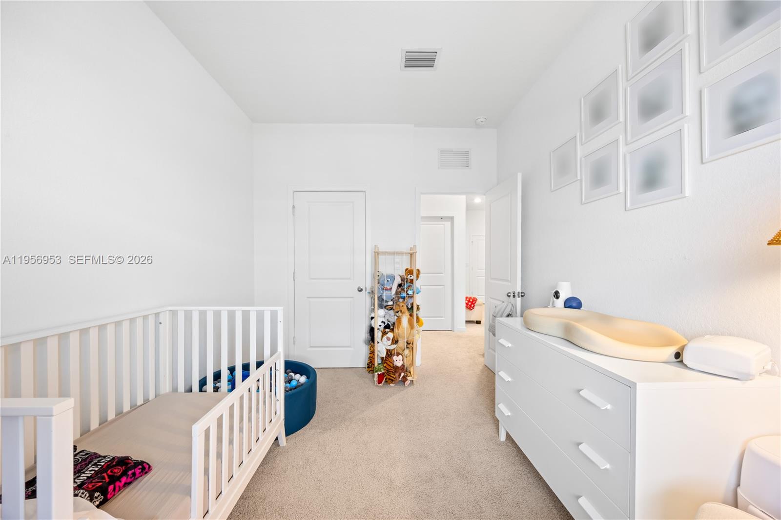 HIGHLAND OAKS - Residential