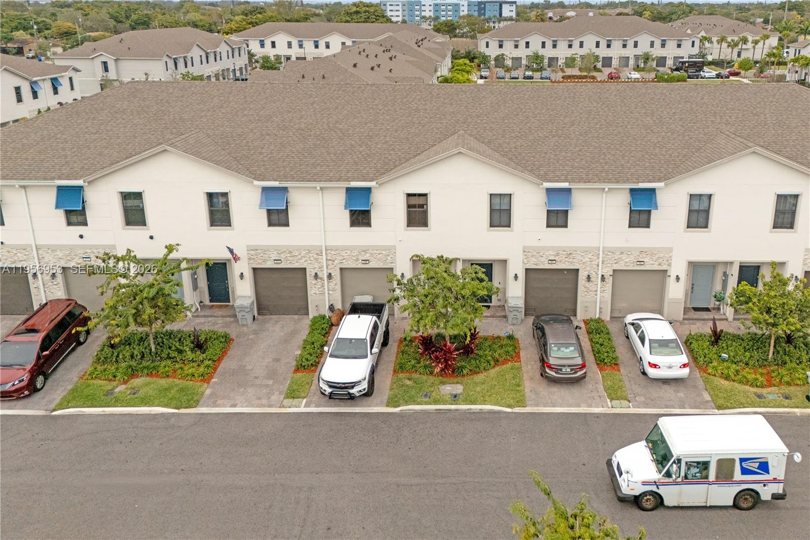 HIGHLAND OAKS - Residential