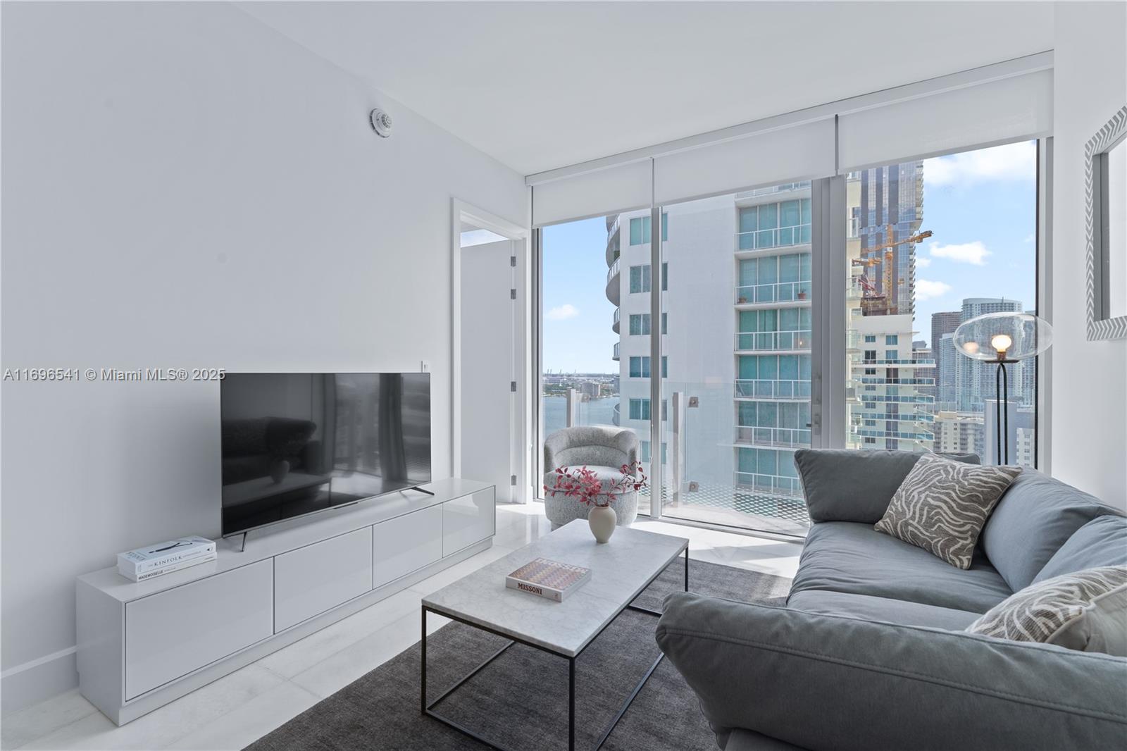 ESCOTTONIA PARK - Residential Lease