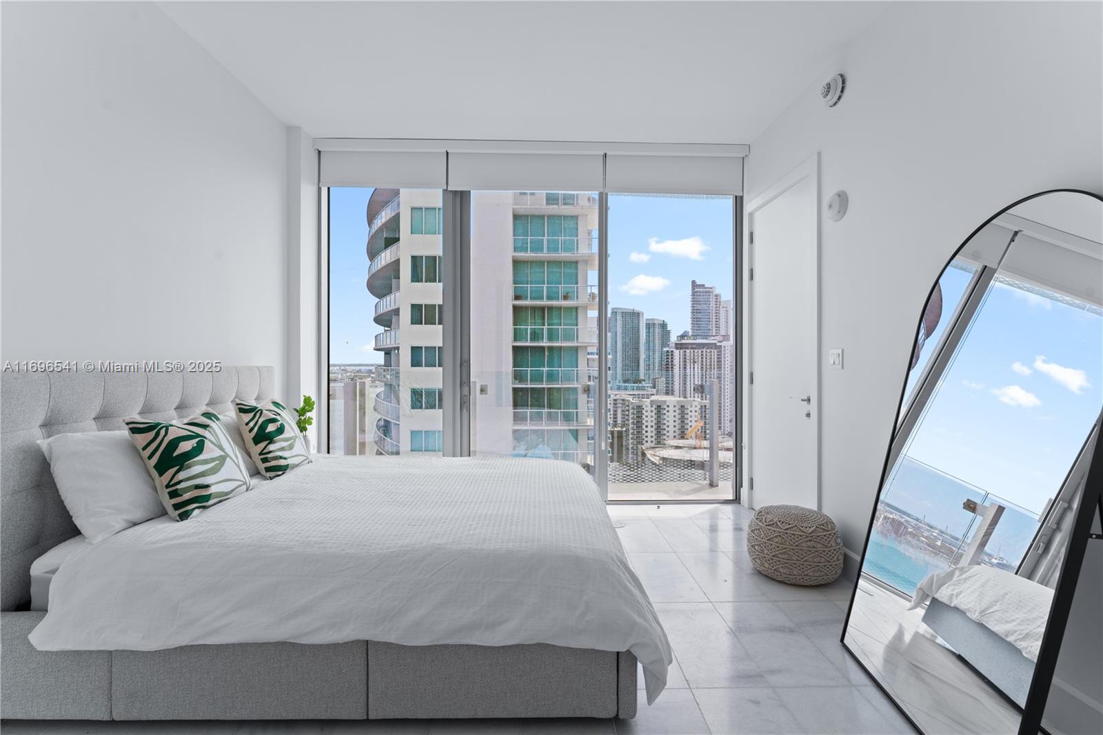 ESCOTTONIA PARK - Residential Lease