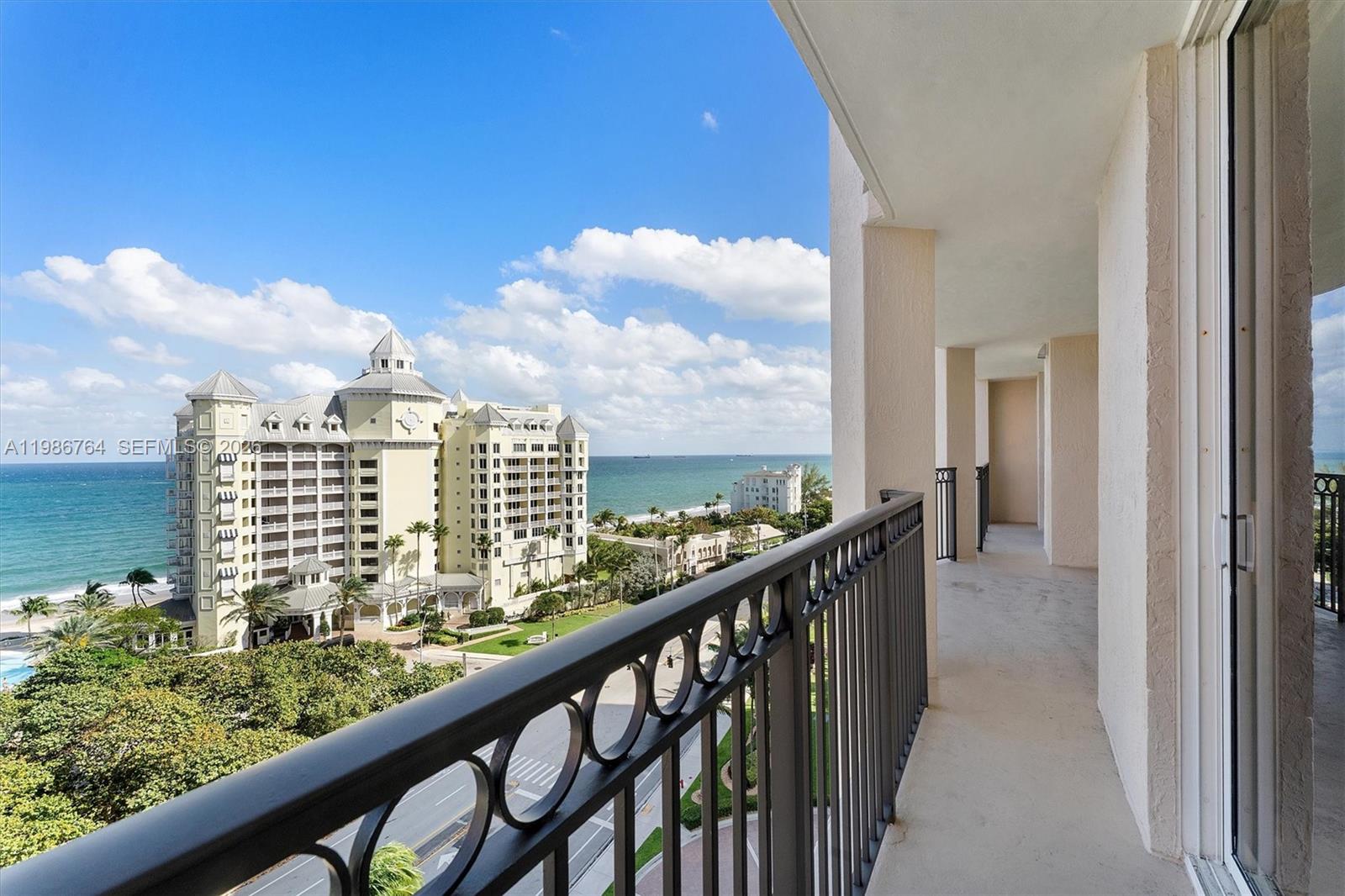 VUE CONDO - Residential