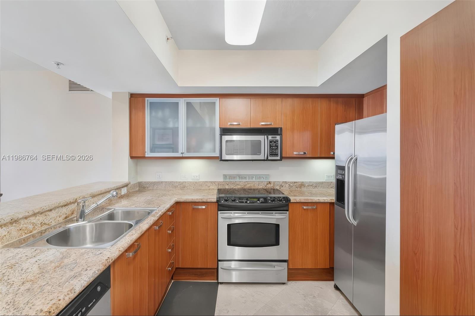 VUE CONDO - Residential