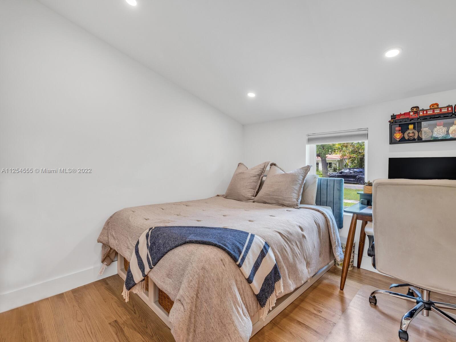 DUNNINGS MIAMI SHORES EXT - Residential