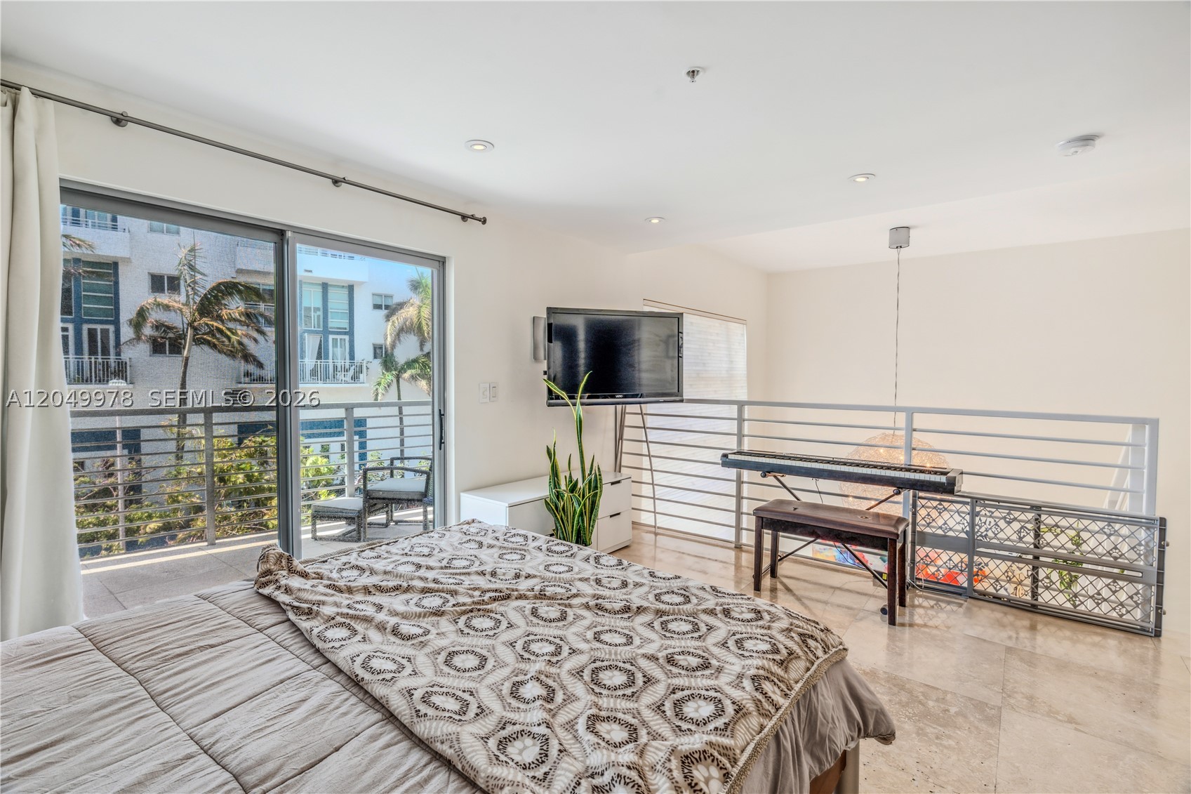 VILAMUR CONDO - Residential Lease
