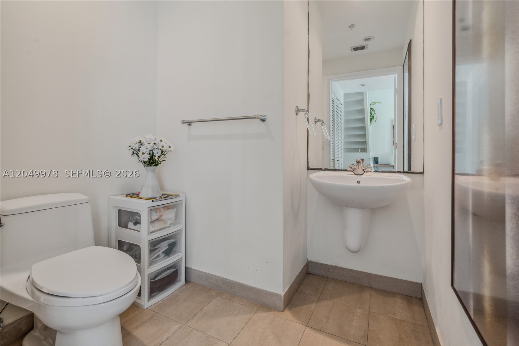 VILAMUR CONDO - Residential Lease