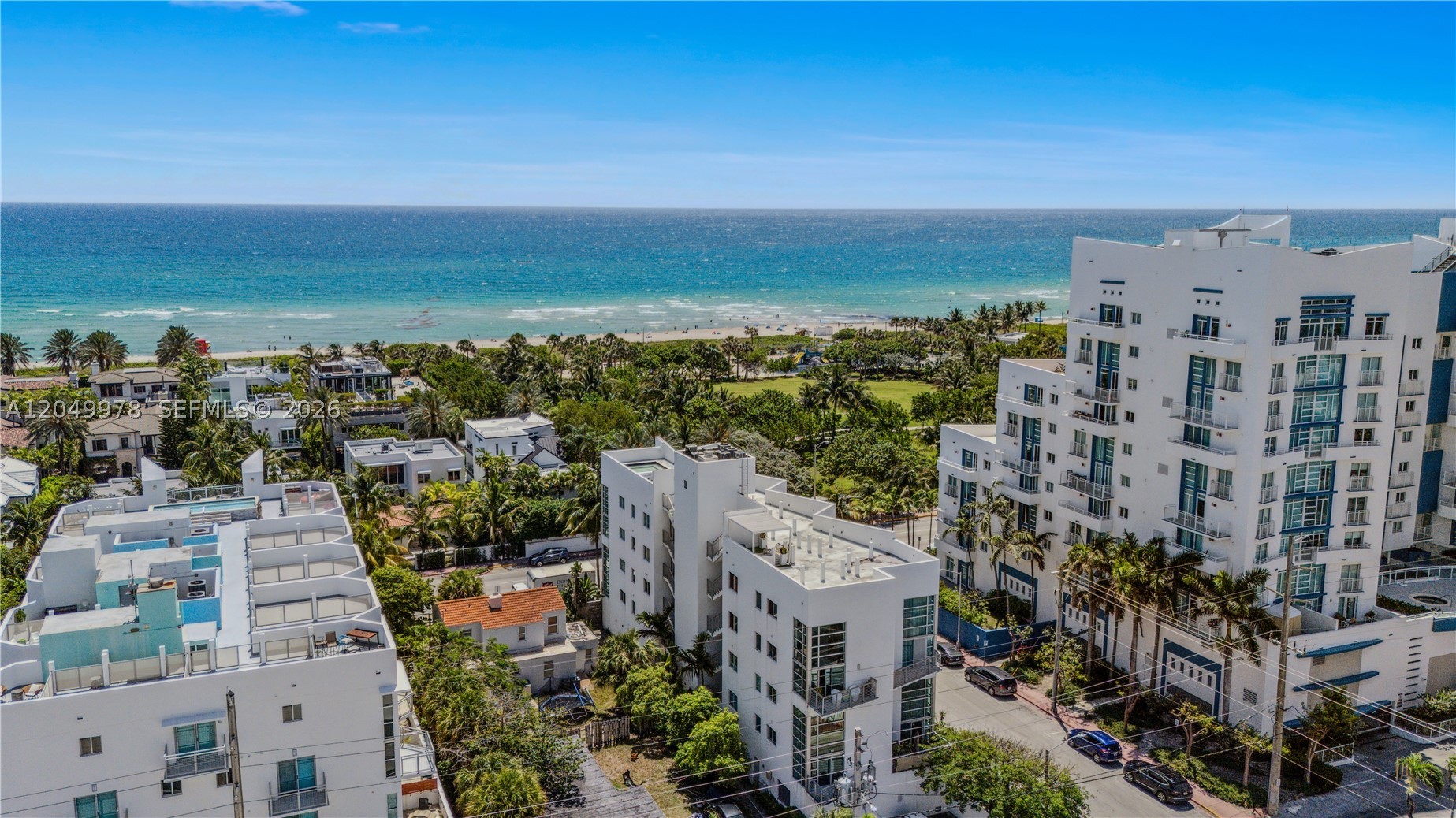 VILAMUR CONDO - Residential Lease