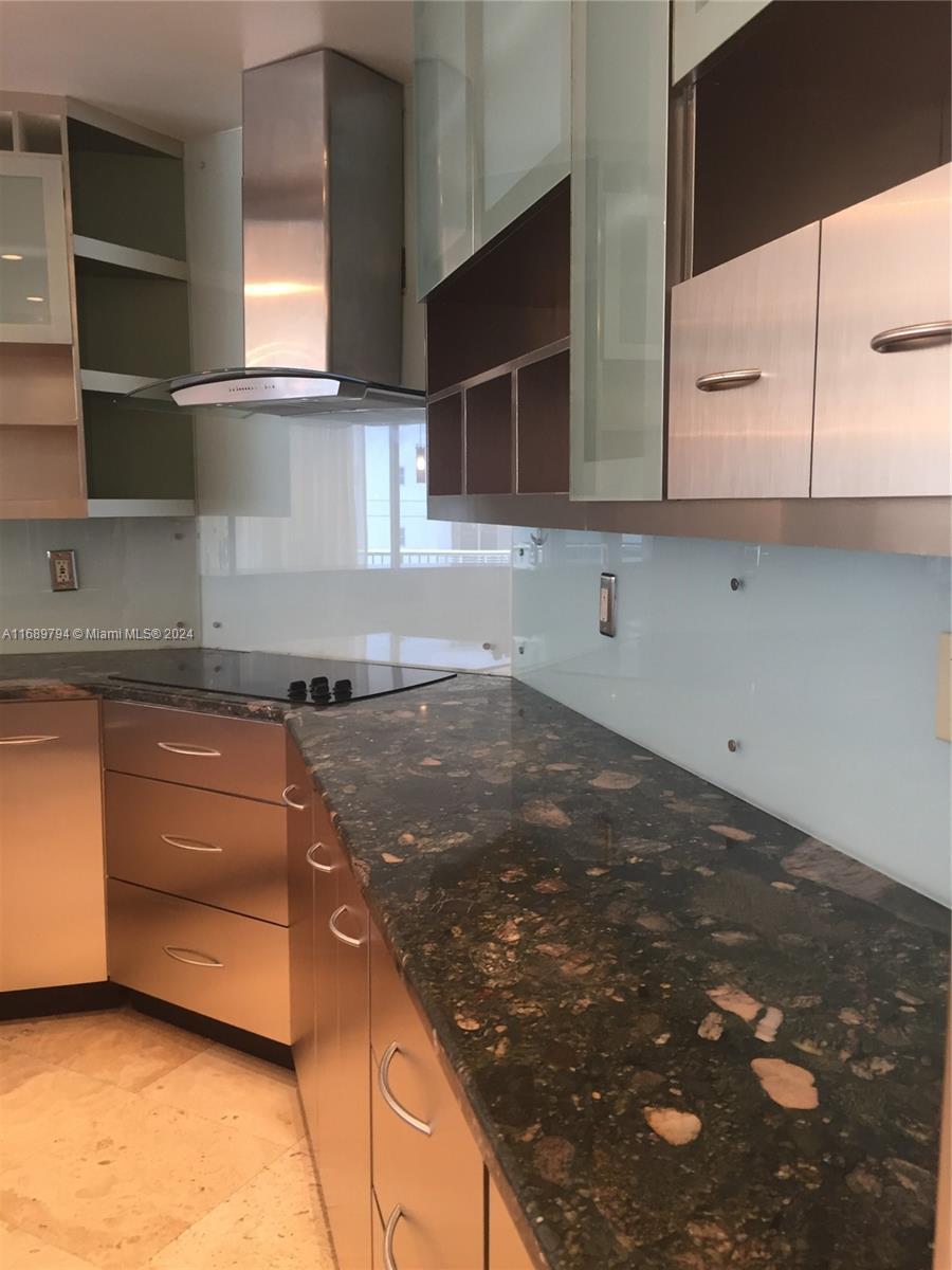 BRICKELL BAY TOWER CONDO - Residential Lease