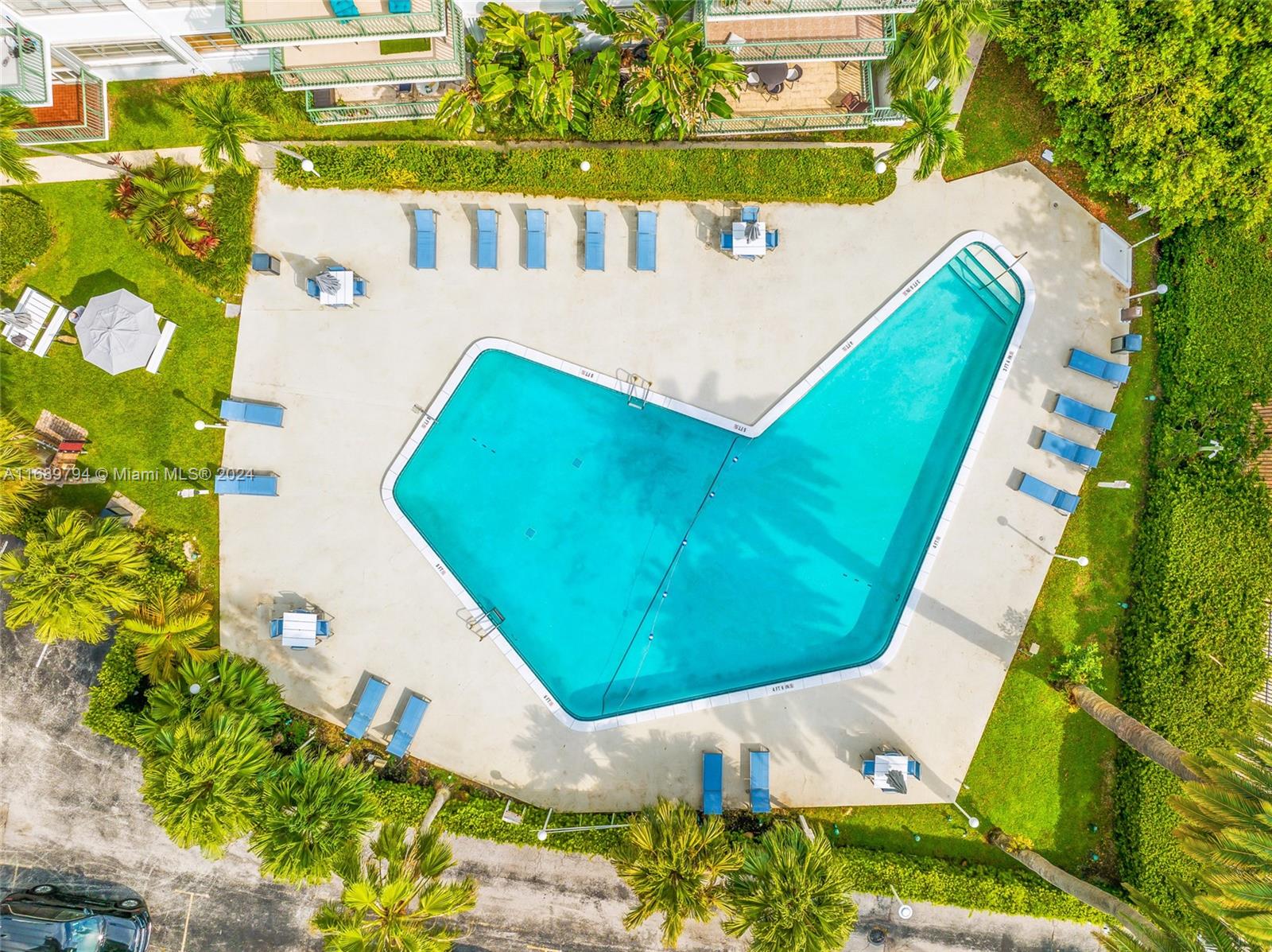 BRICKELL BAY TOWER CONDO - Residential Lease