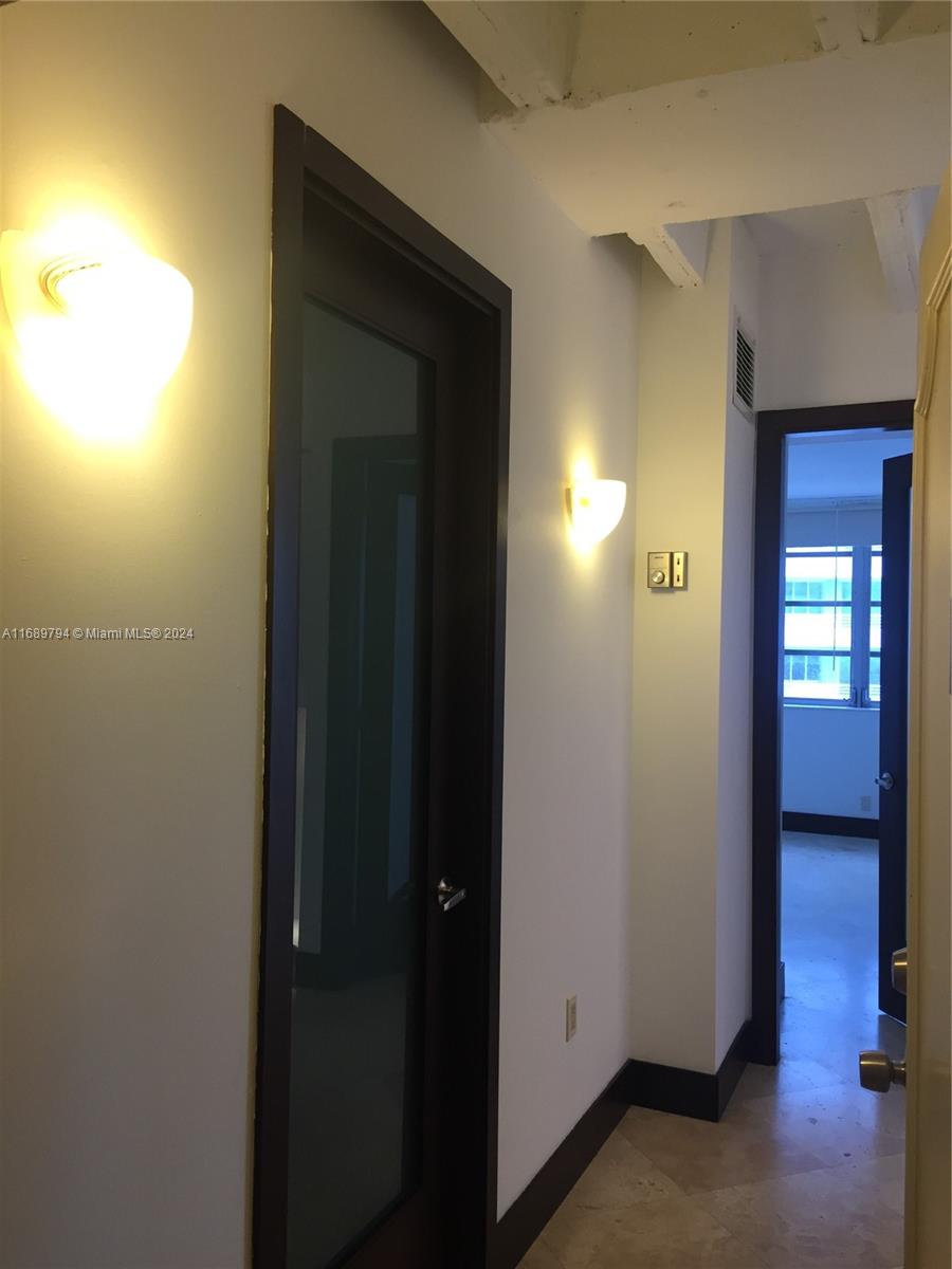 BRICKELL BAY TOWER CONDO - Residential Lease