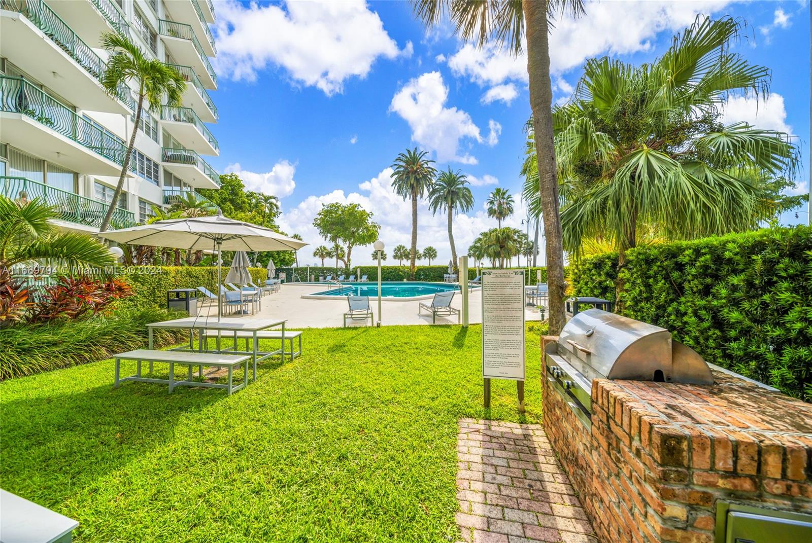 BRICKELL BAY TOWER CONDO - Residential Lease