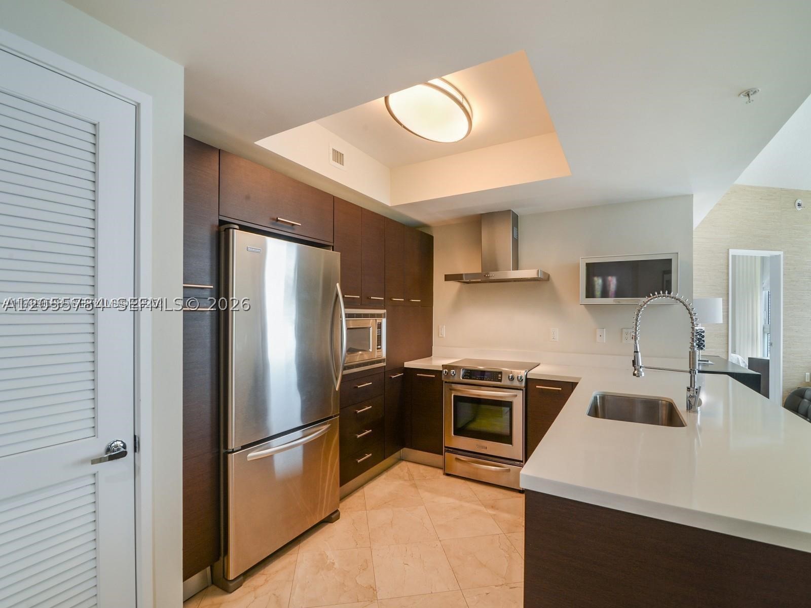 Beautiful 3 Bed 2 Bath apt at St Tropez east Tower, the closest to the beach. Unit has water views. Open kitchen, large bedrooms, walk-in closets, floor to ceiling windows. Washer/dryer inside the unit. Valet parking available. Quick 5 minute walk from the beach. Close to the Bal Harbour Shops and Aventura Mall. Available as a short term rental. Minimum 6 Months rent.