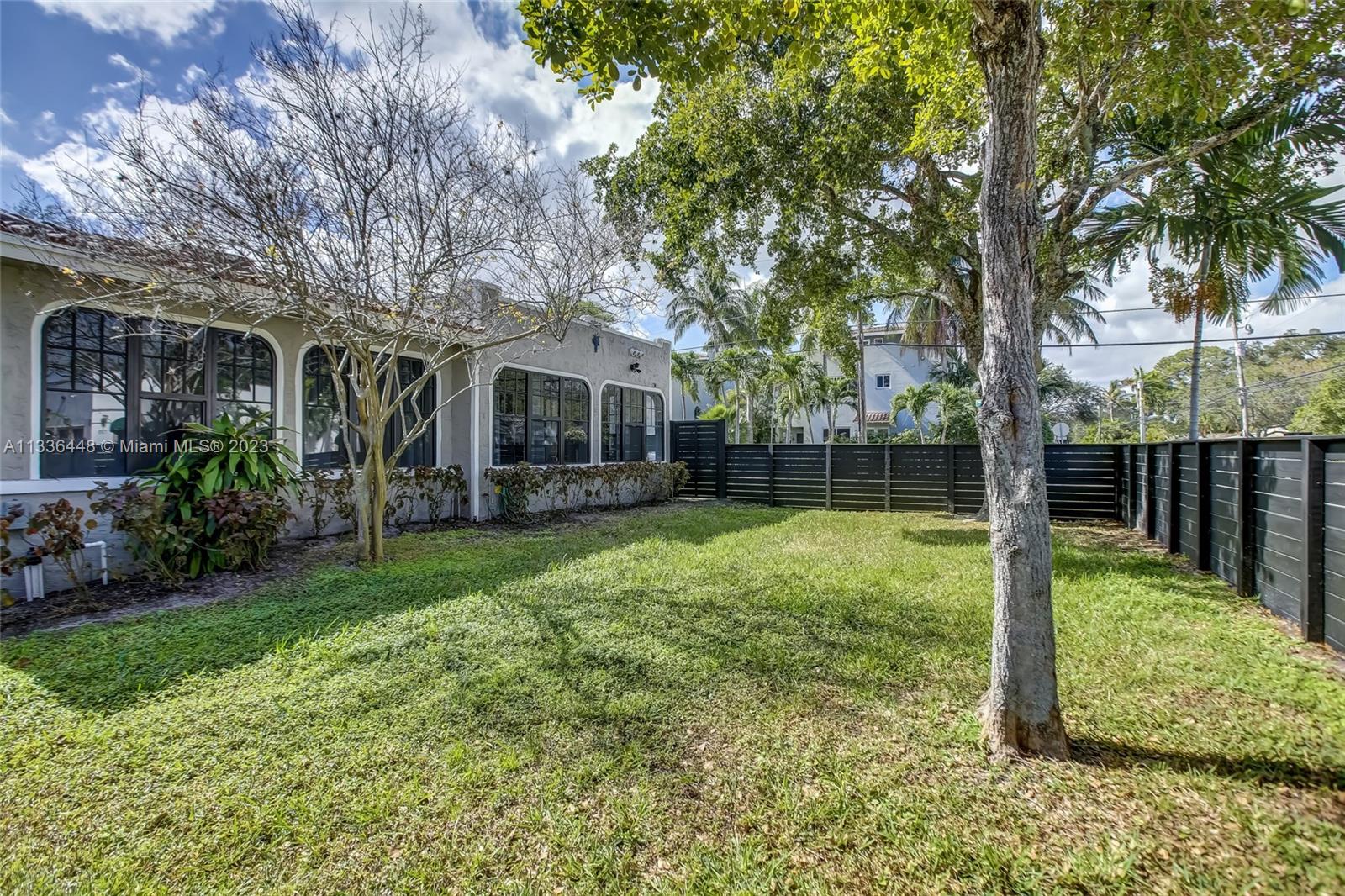 SAILBOAT BEND - Residential