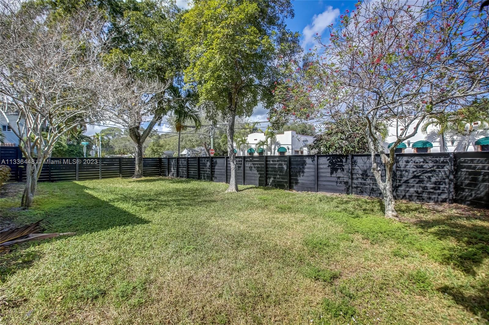 SAILBOAT BEND - Residential