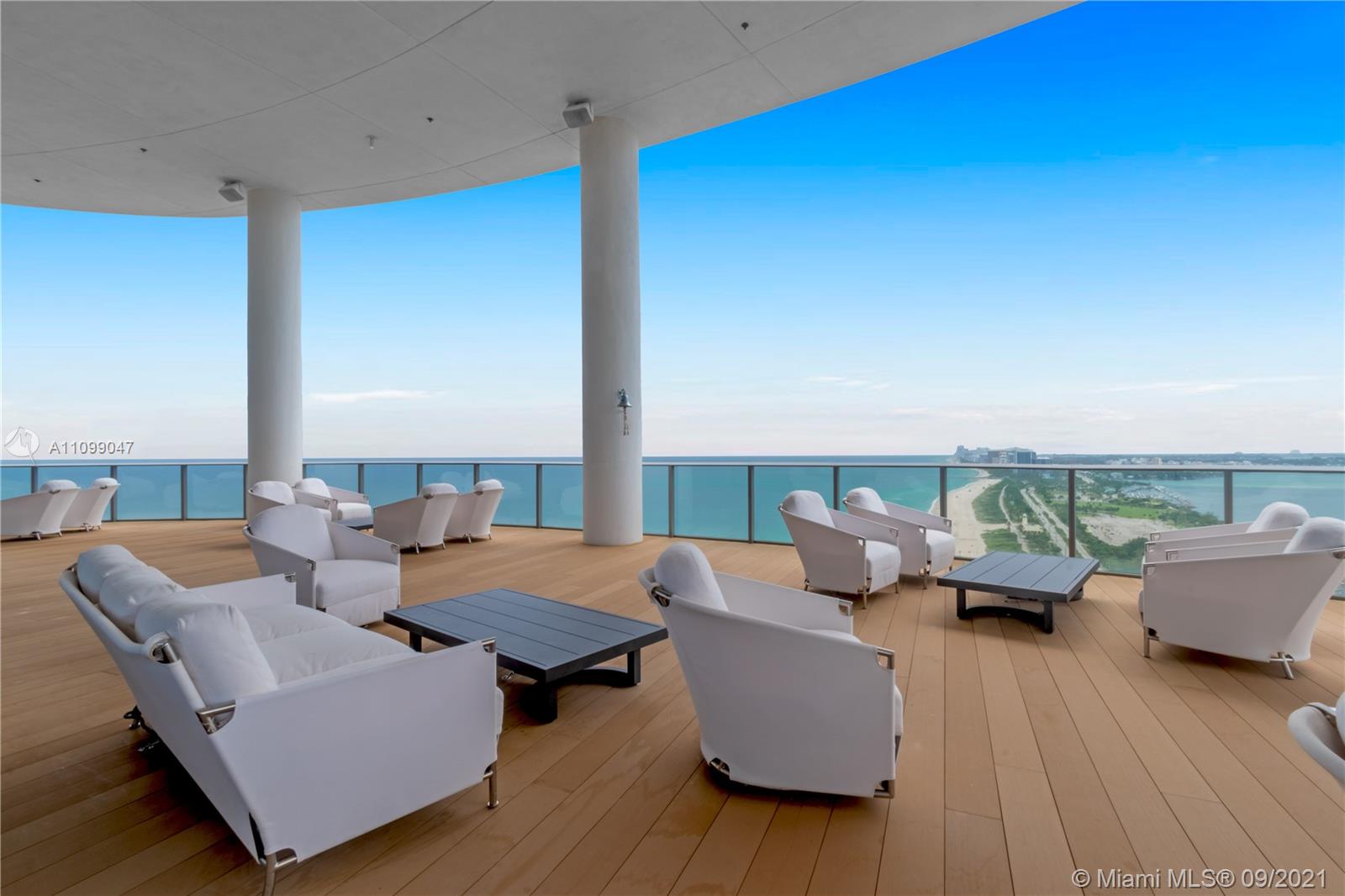 THE RITZ CARLTON RESIDENCE - Residential