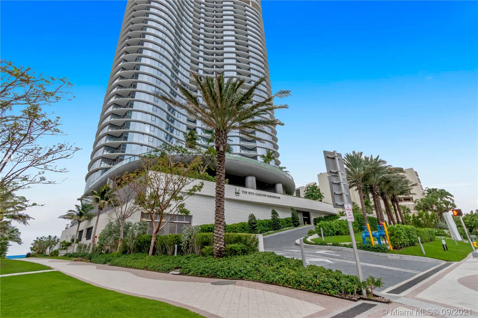 THE RITZ CARLTON RESIDENCE - Residential