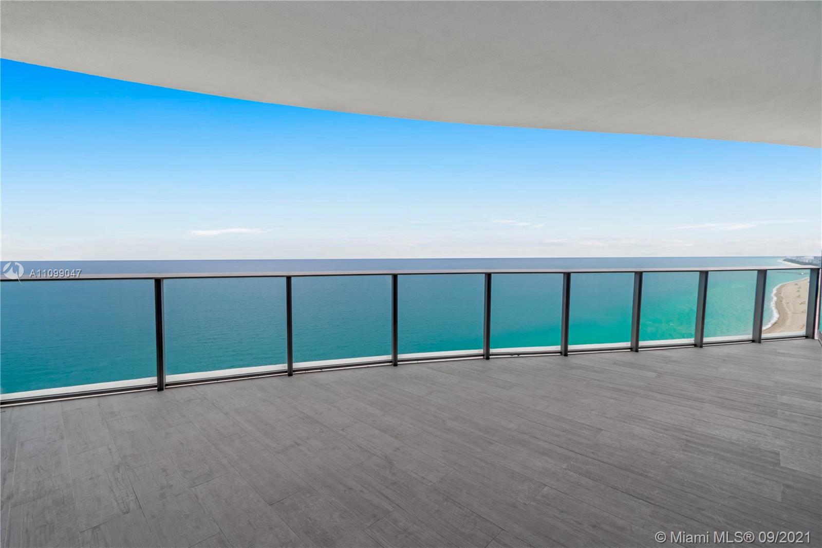 THE RITZ CARLTON RESIDENCE - Residential