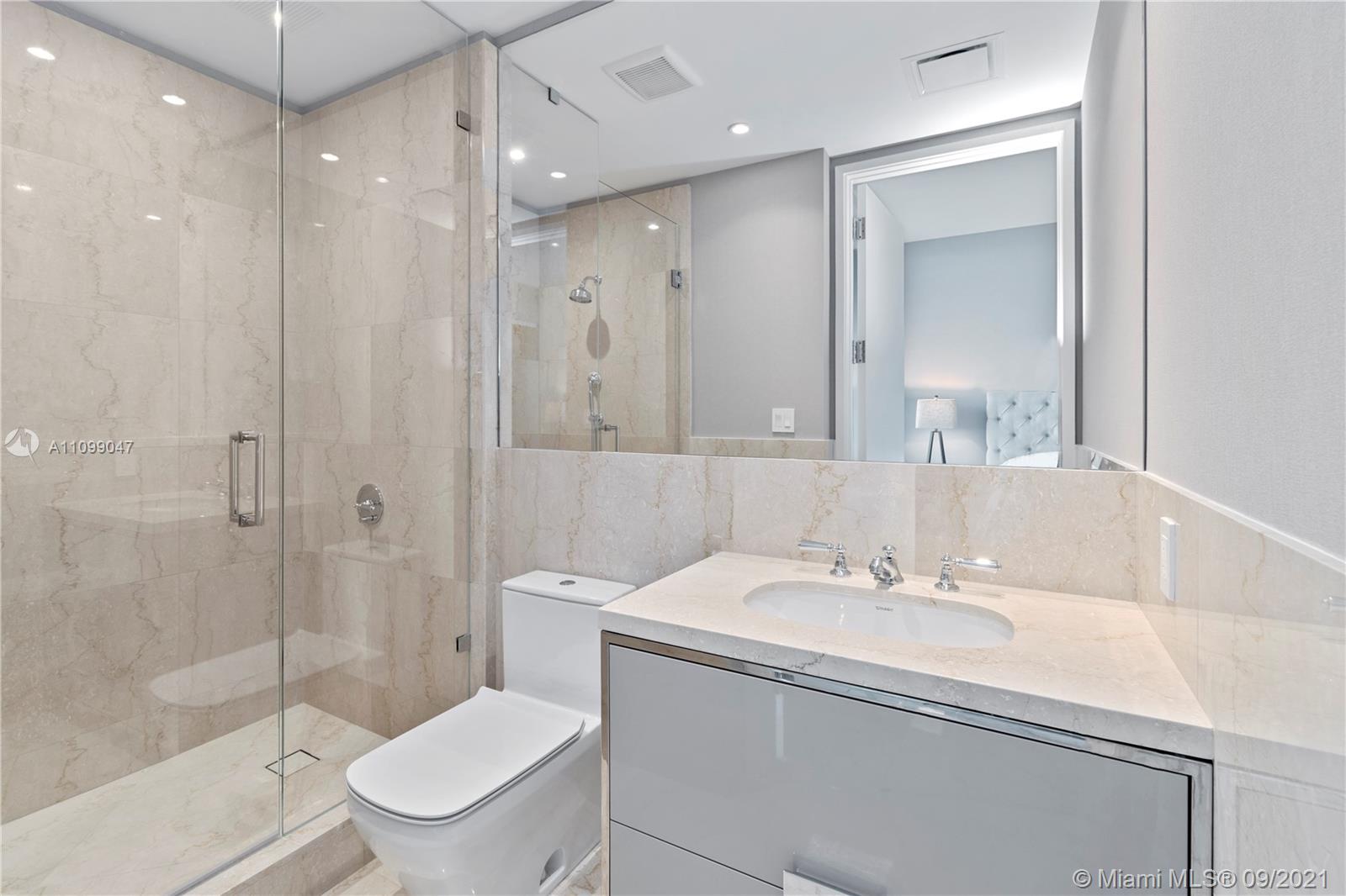 THE RITZ CARLTON RESIDENCE - Residential