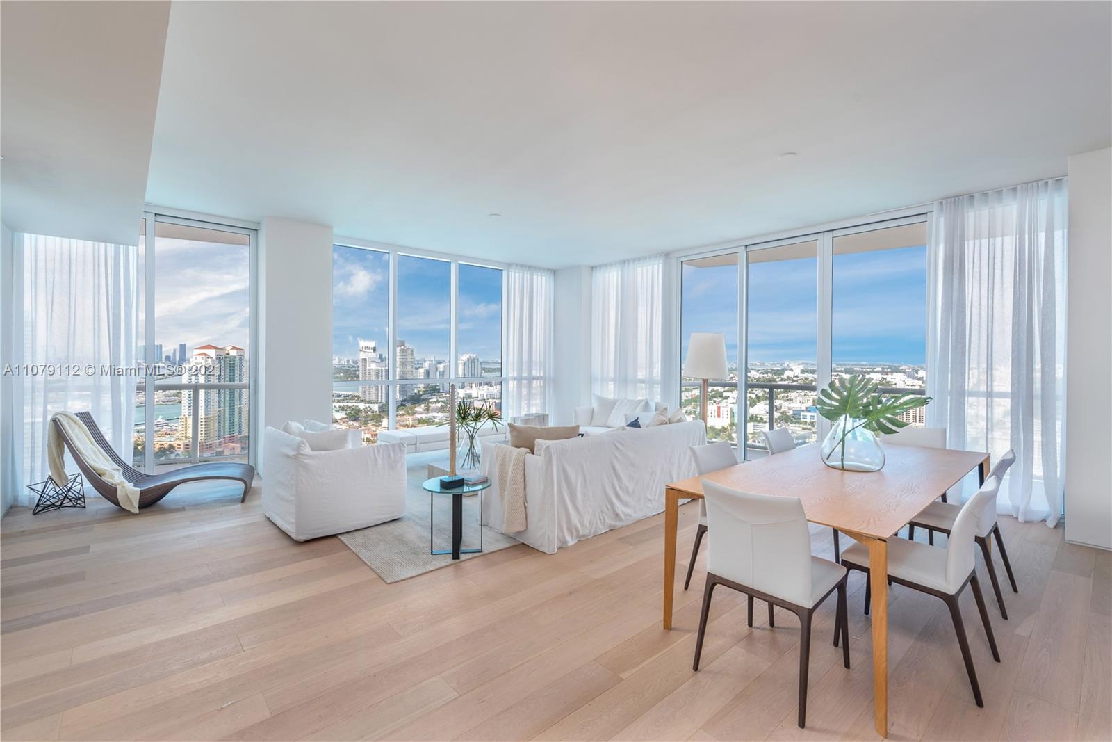 CONTINUUM ON SOUTH BEACH - Residential
