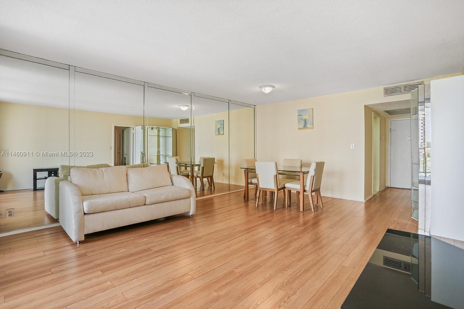 PARKER PLAZA ESTATES COND - Residential Lease