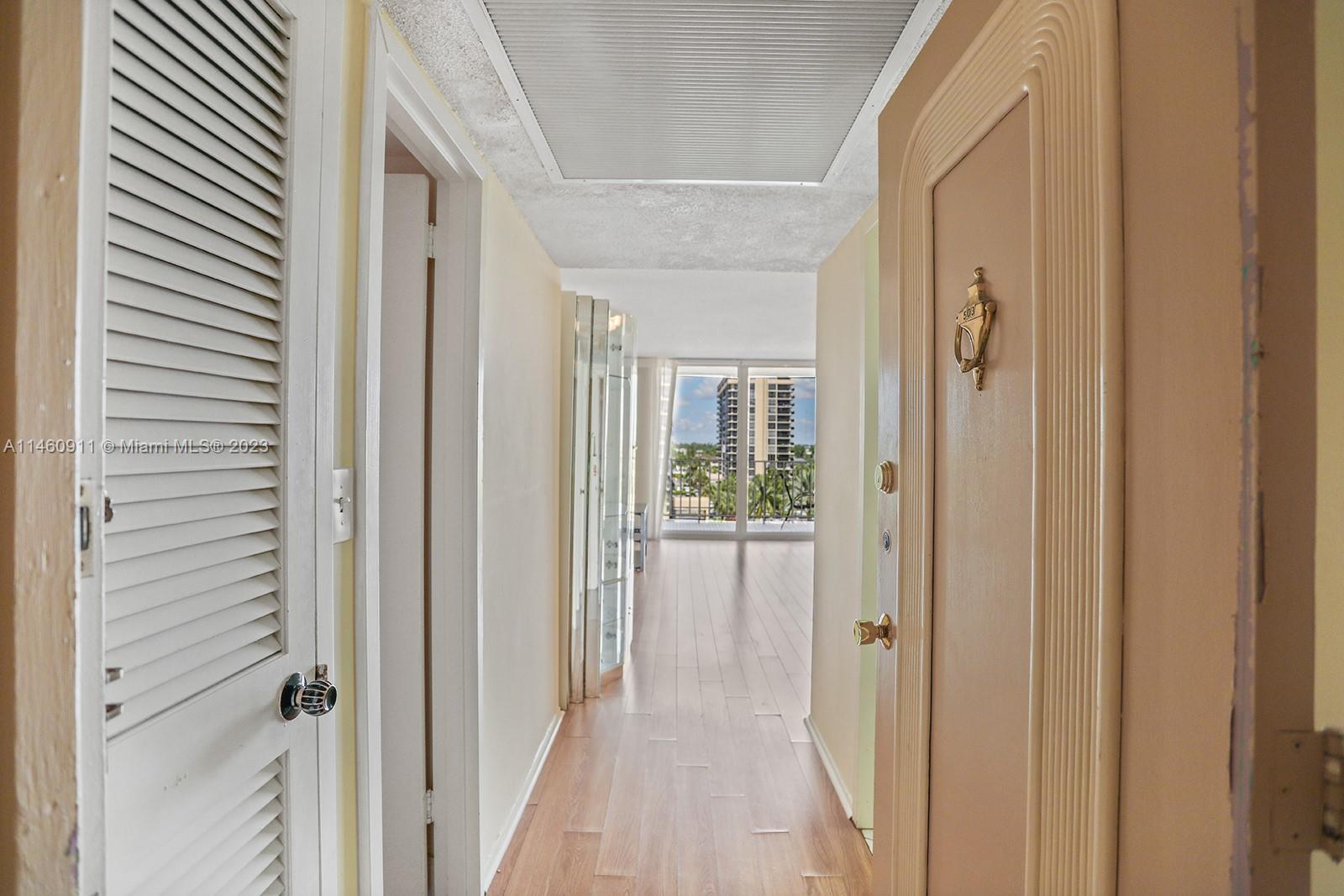 PARKER PLAZA ESTATES COND - Residential Lease