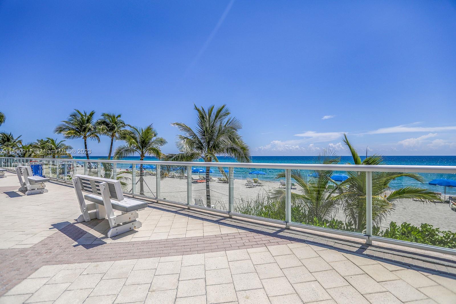 PARKER PLAZA ESTATES COND - Residential Lease