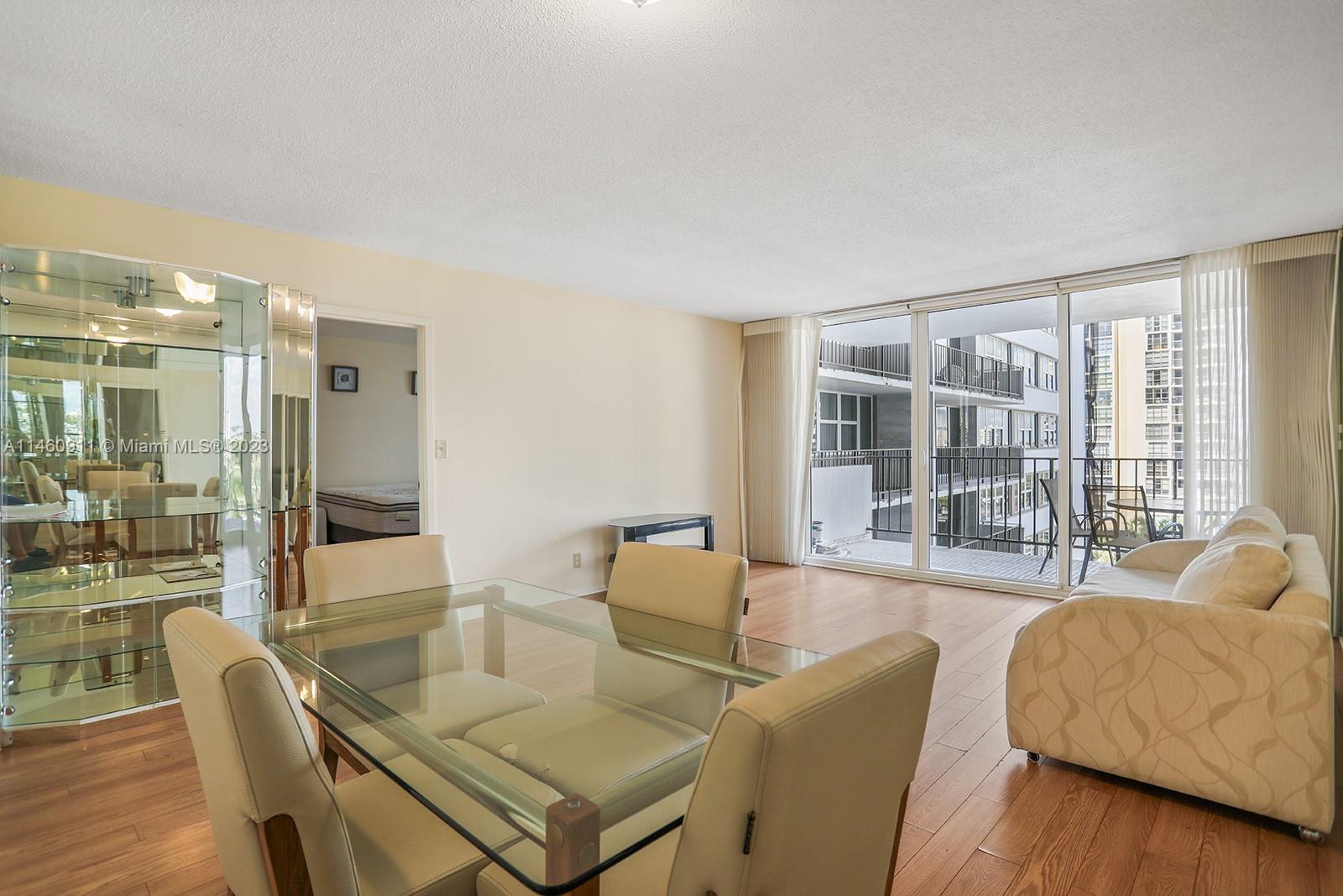 PARKER PLAZA ESTATES COND - Residential Lease
