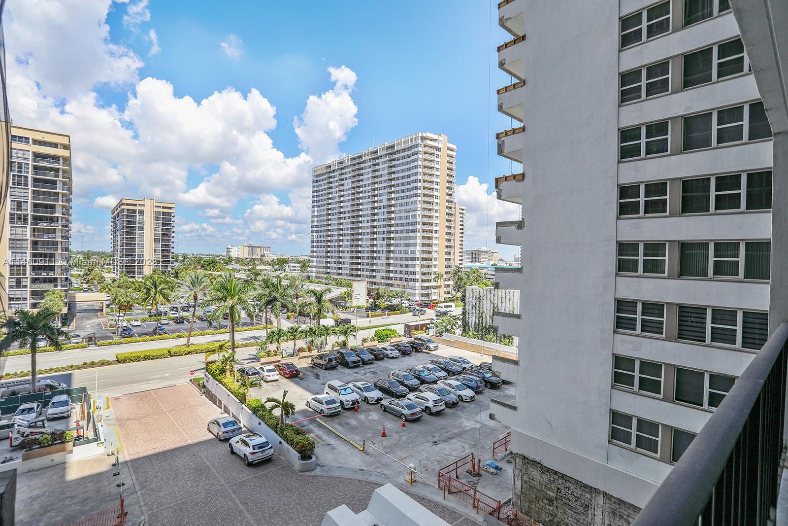 PARKER PLAZA ESTATES COND - Residential Lease