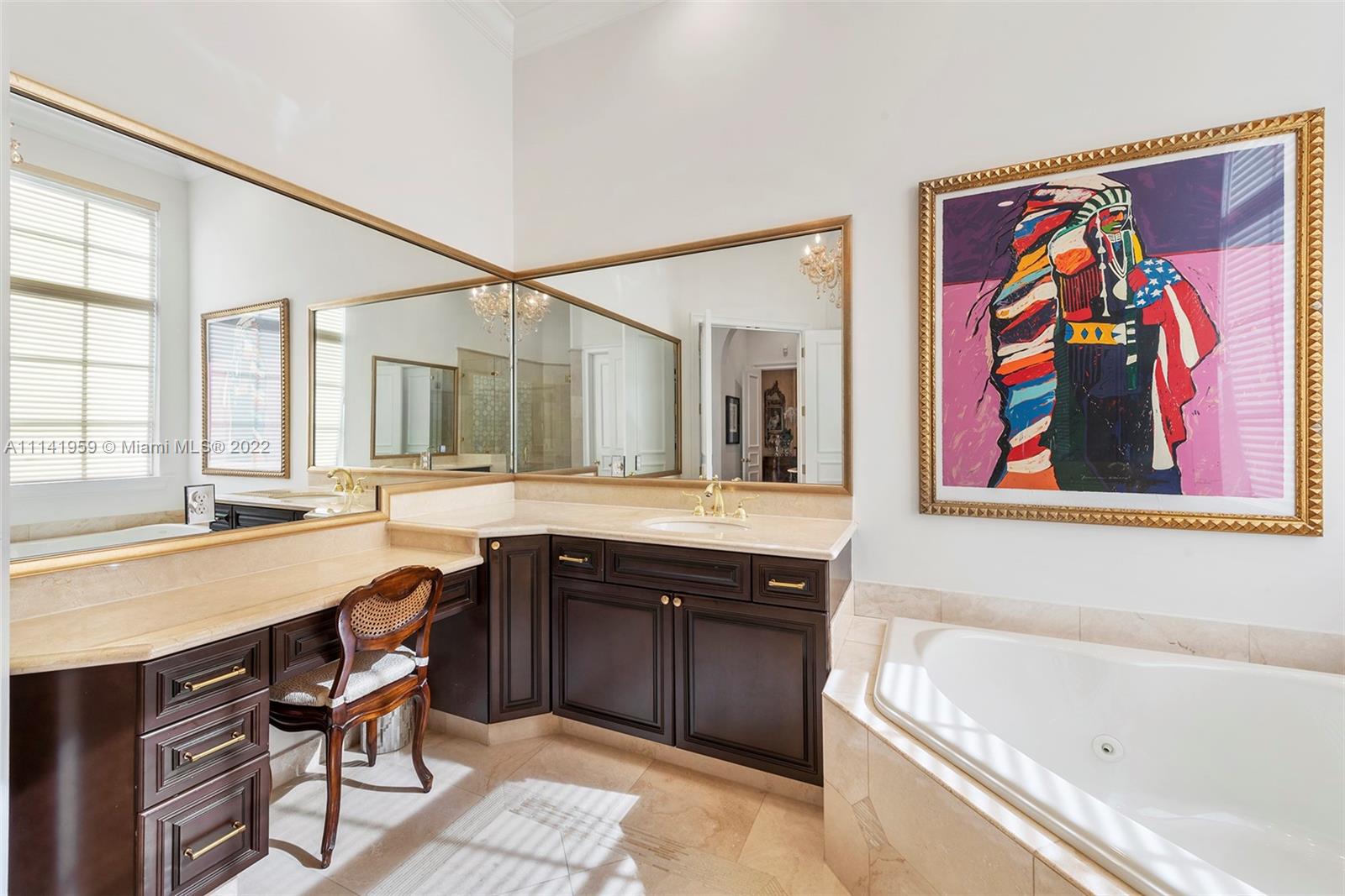 ISLAND ESTATES - Residential