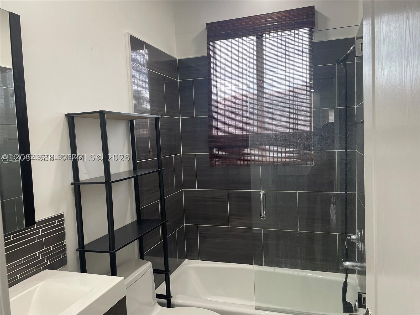 CRESTVIEW LAKES - Residential Lease