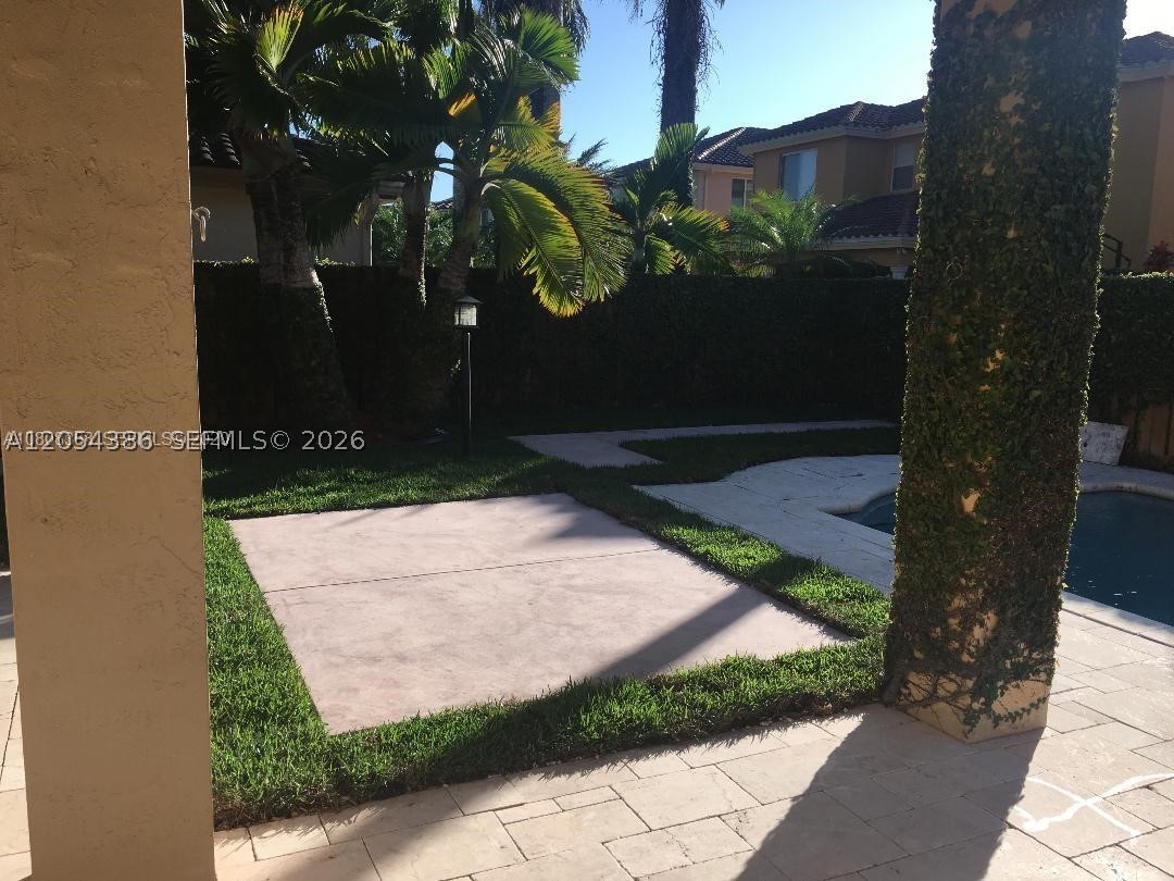 CRESTVIEW LAKES - Residential Lease
