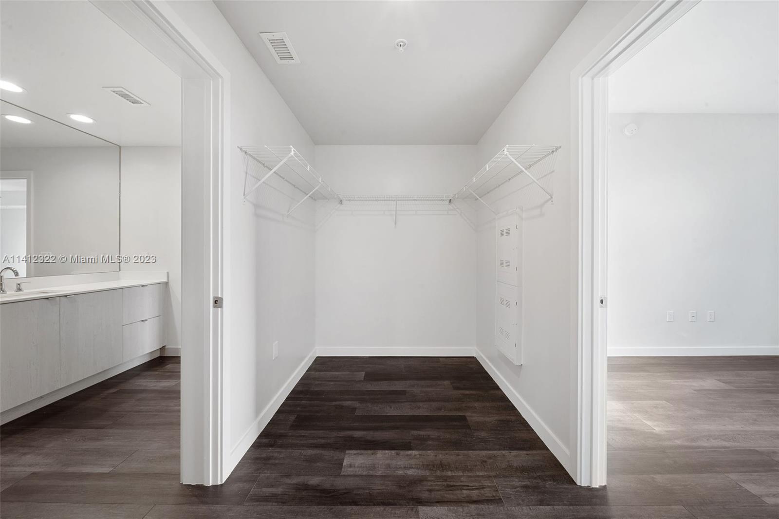 District Flagler Village - Residential Lease