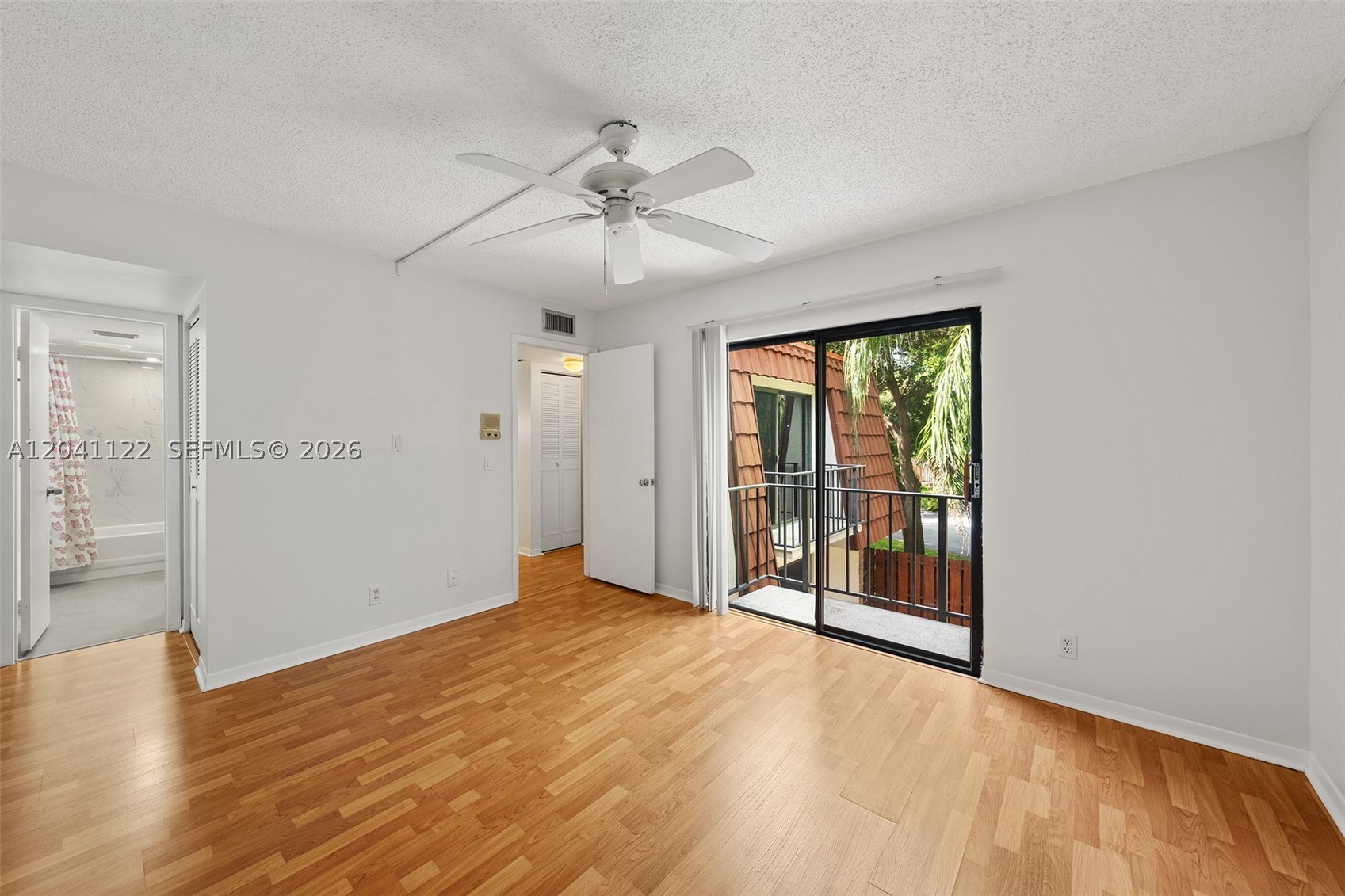 SPANISH WELLS CONDO I - Residential