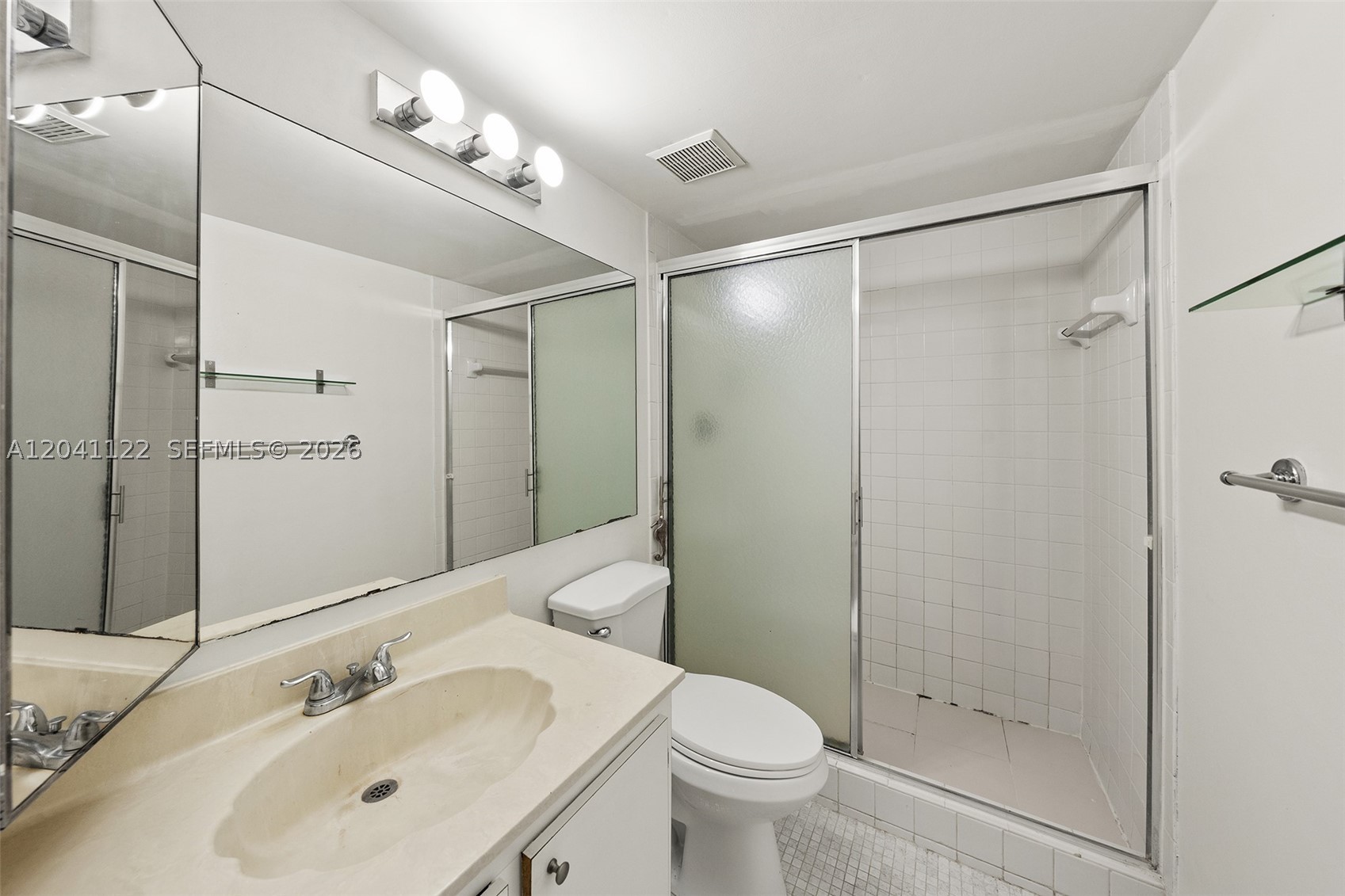 SPANISH WELLS CONDO I - Residential