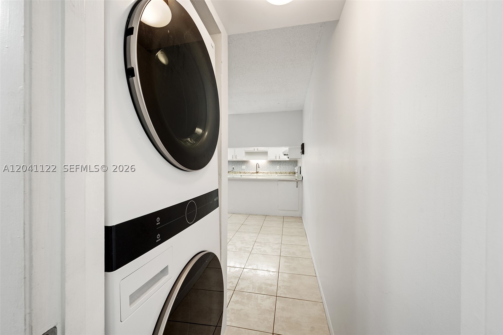 SPANISH WELLS CONDO I - Residential