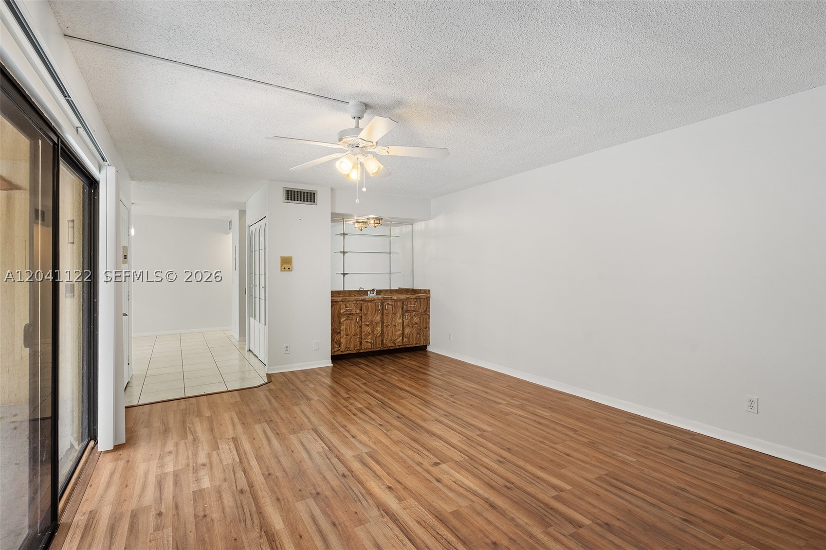 SPANISH WELLS CONDO I - Residential