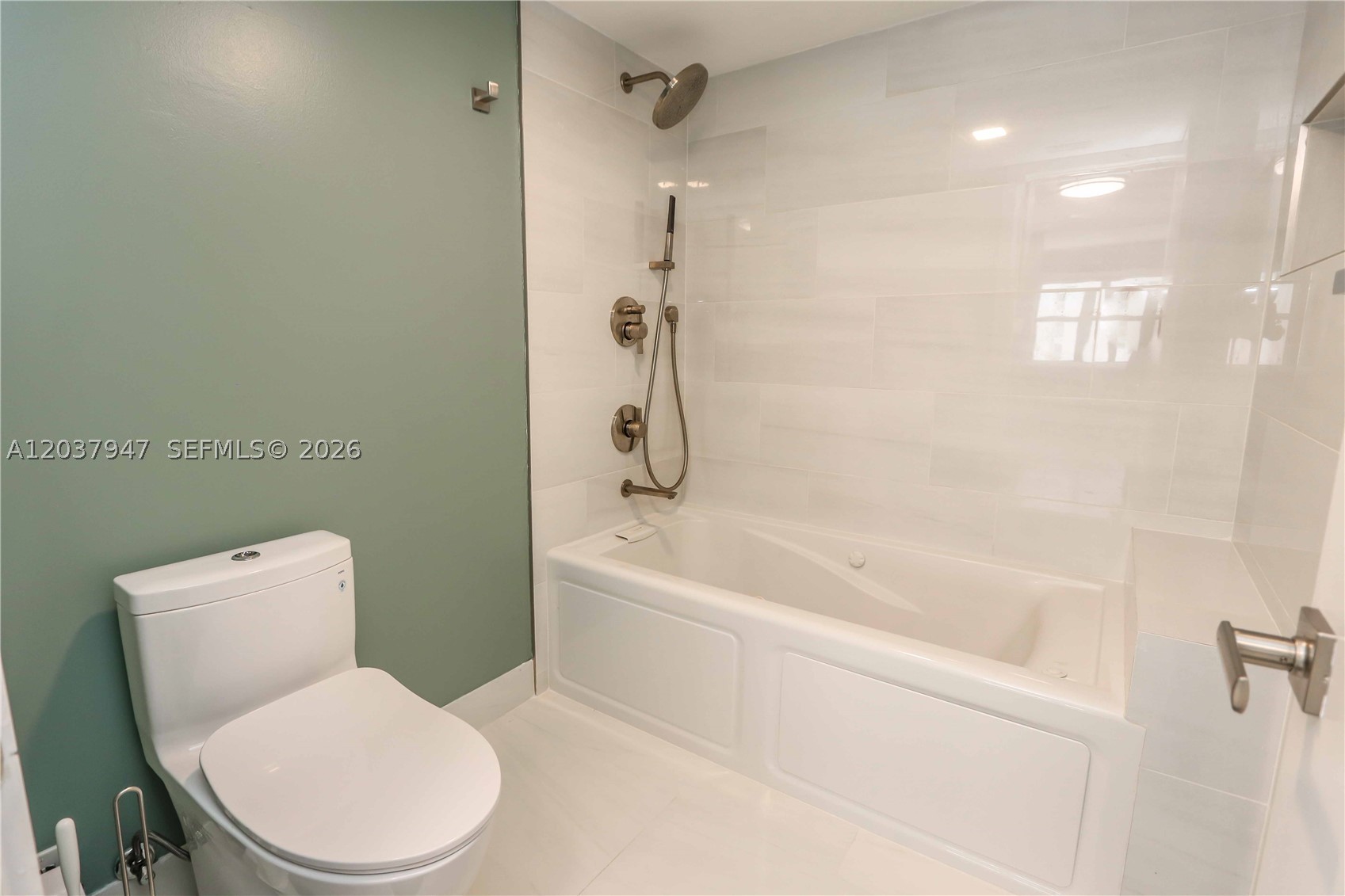 PLAYA DEL MAR CONDO - Residential